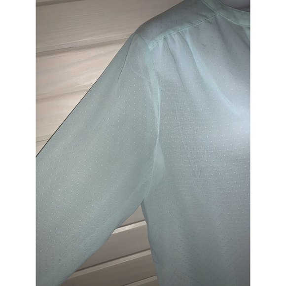 Maurices Sz LARGE Light Green Shirt Tunic Swiss Dot Semi Sheer Popover EUC - Picture 4 of 11